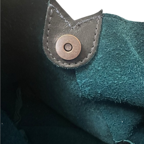 Portland Leather Small Naomi Shoulder Bag Elegant Deep Teal Color Boreal - Picture 8 of 11